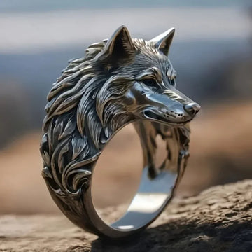 Vintage Wolf Head Ring