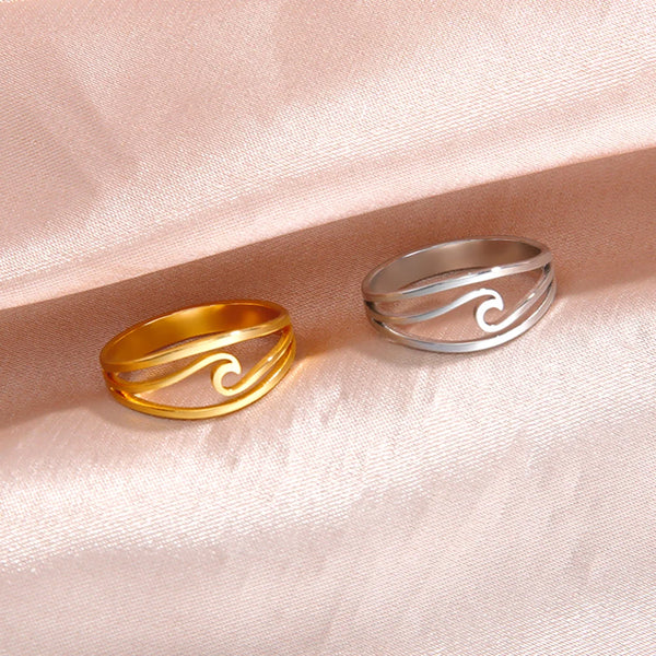 Minimalist Wave Ring