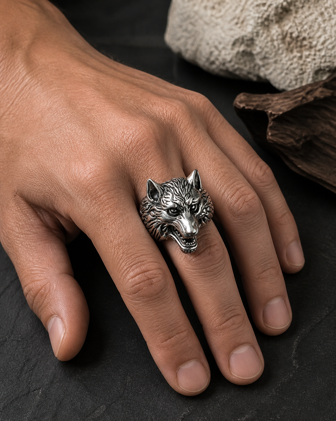 Retro Wolf Head Ring