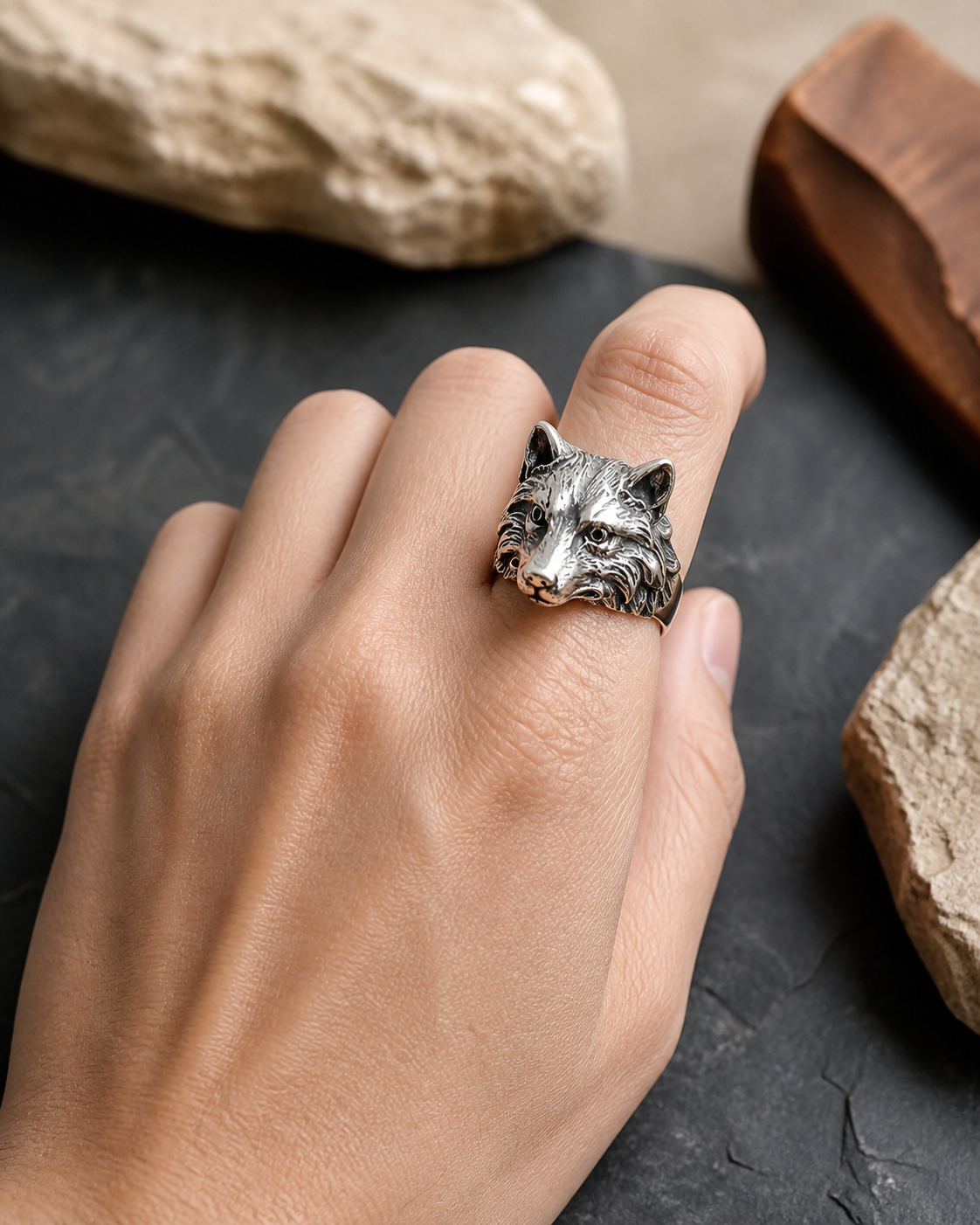 Simple Wolf Head Ring
